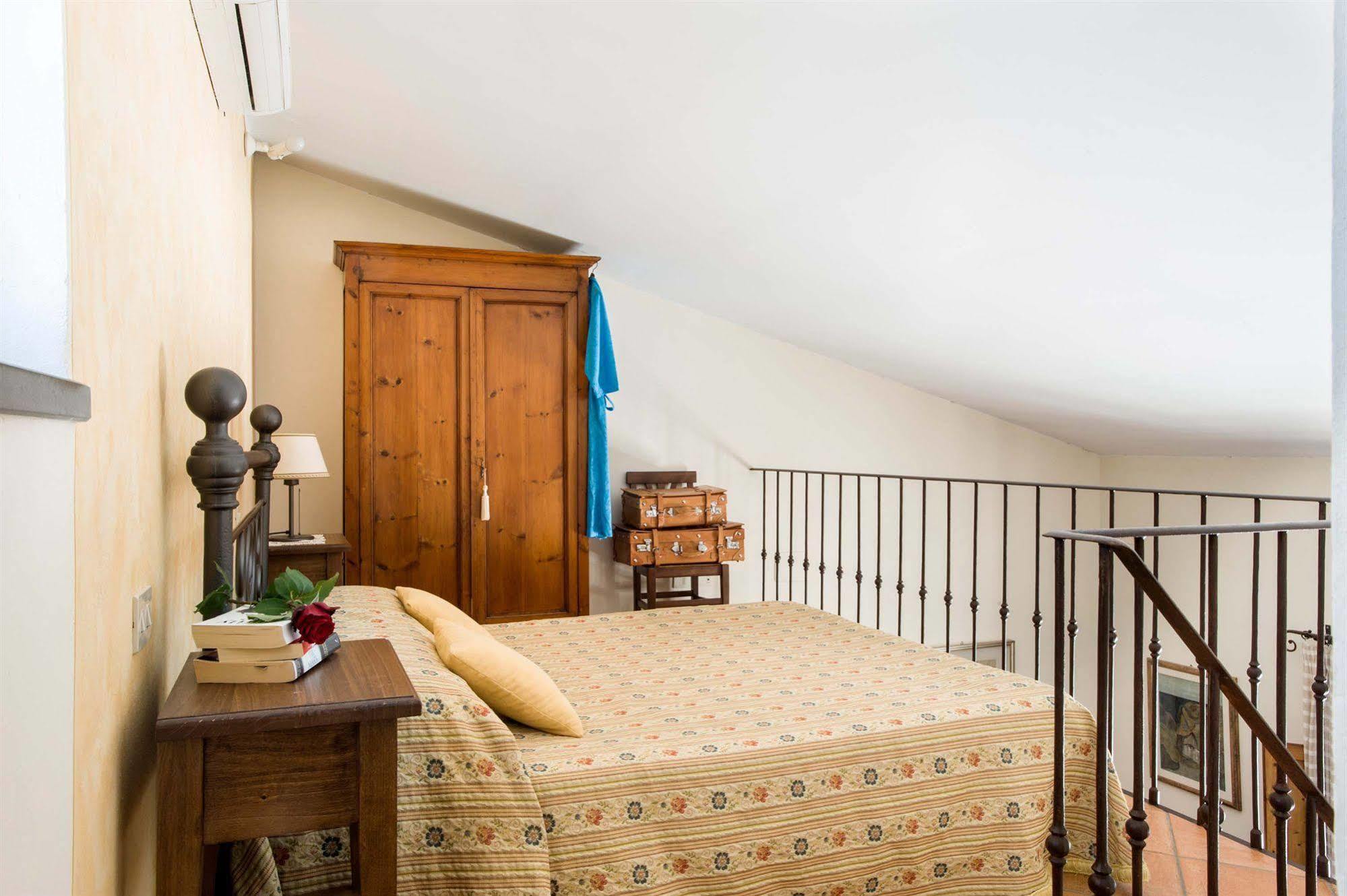 B&B Ponte A Nappo San Gimignano Exterior photo